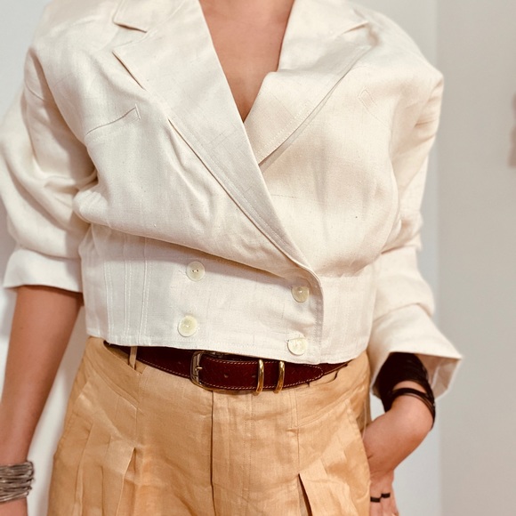 Vanilla Cropped Linen Oversized Jacket - Picture 3 of 15